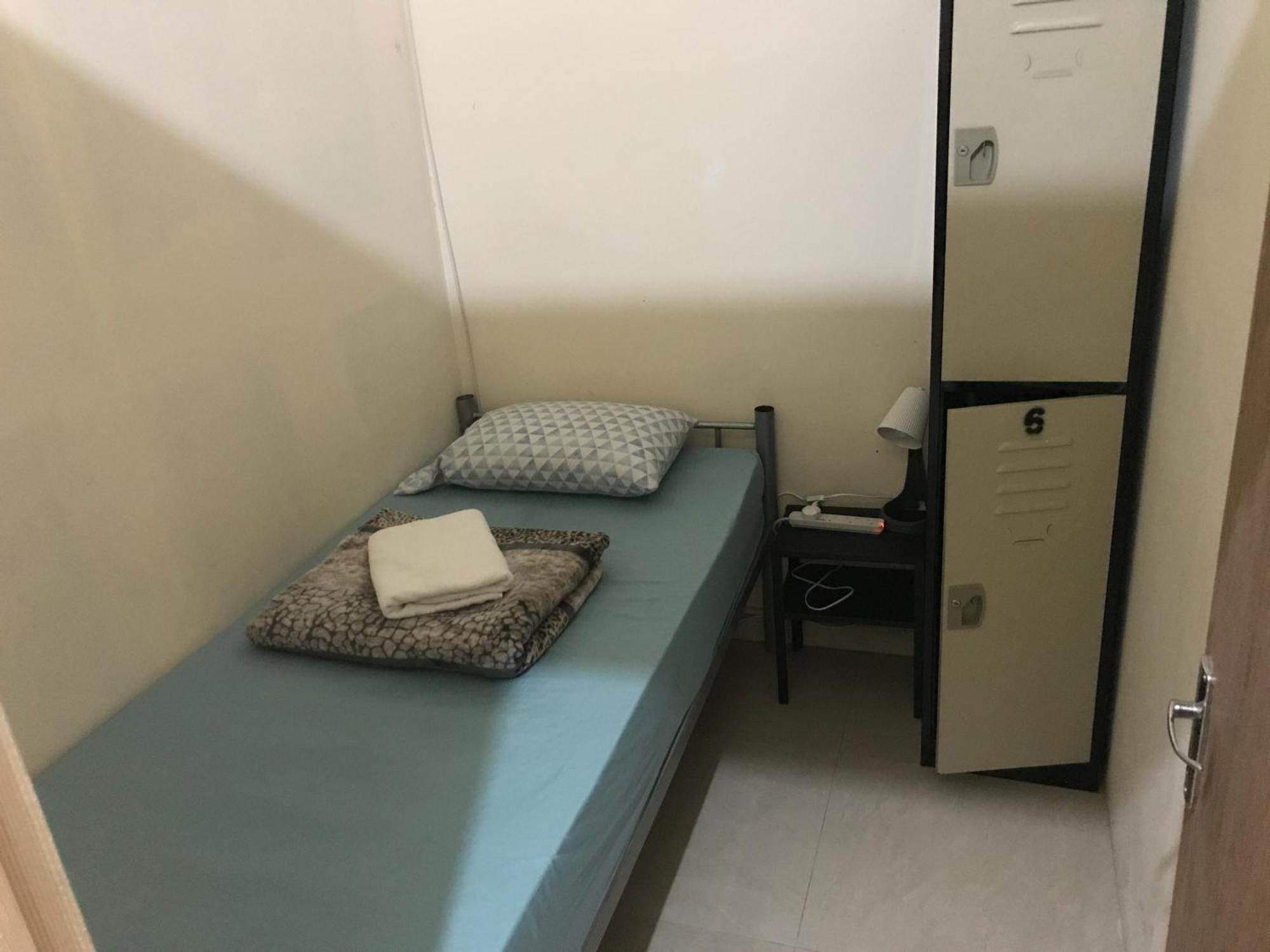 Backpacker'S Bed - No Parking Space Abu Dhabi Eksteriør bilde